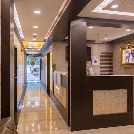 Bells Grand Inn Ченнаи Экстерьер фото